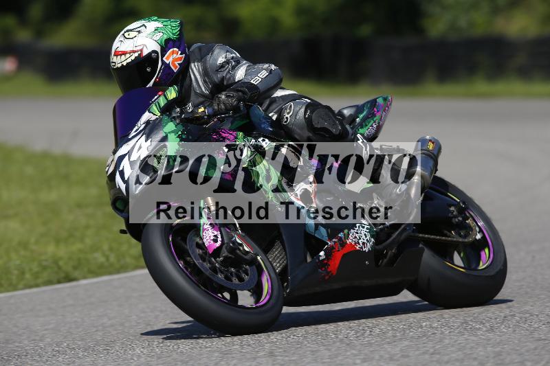 /Archiv-2024/29 12.06.2024 MOTO.CH Track Day ADR/Gruppe blau/114